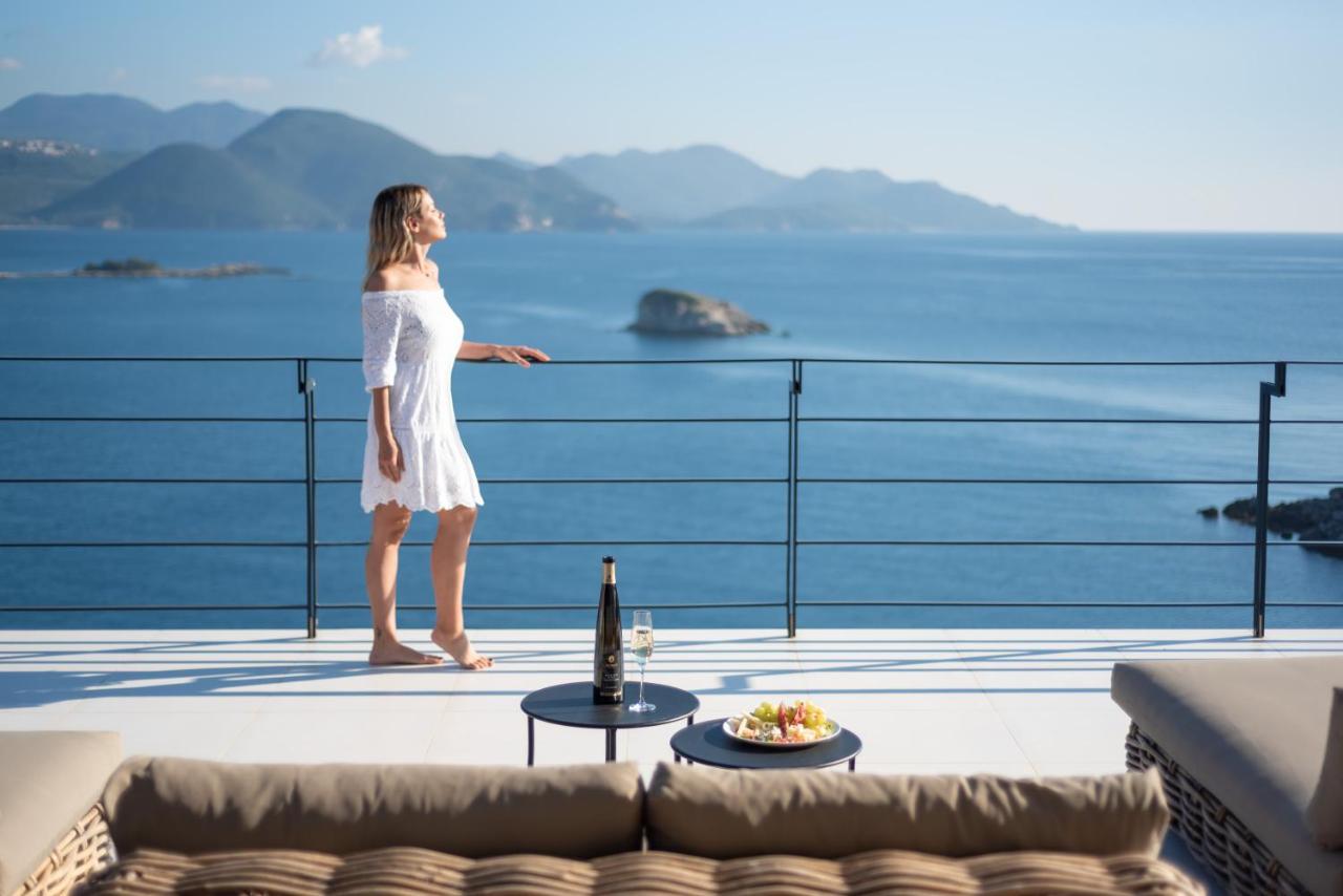 Myzen Villa Asana & Villa KenshyaSívota エクステリア 写真