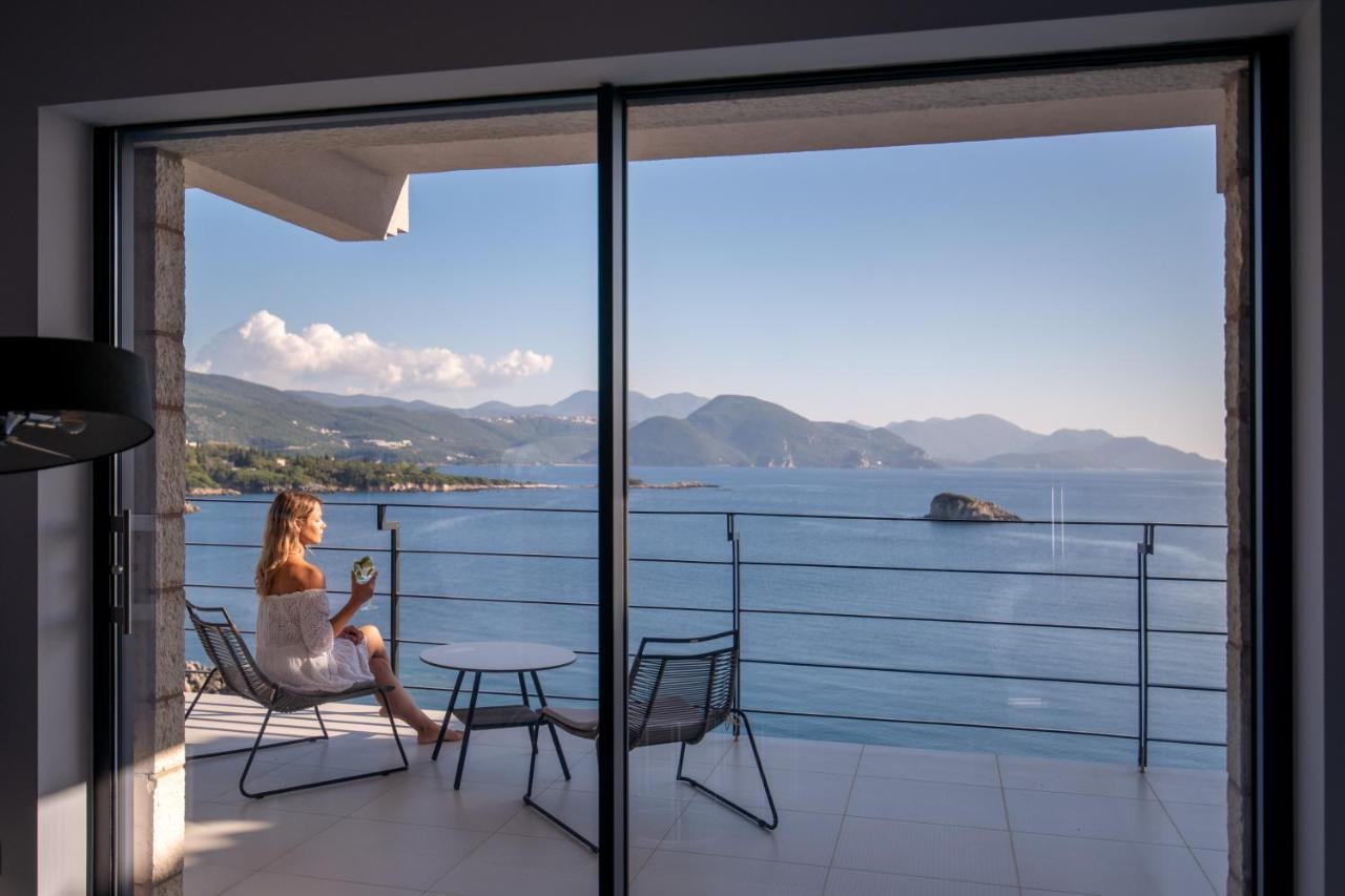 Myzen Villa Asana & Villa KenshyaSívota エクステリア 写真